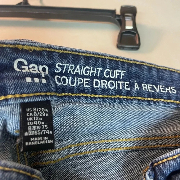 Gap straight cuff (3 1/2”) women’s Jeans size 29R - Picture 5 of 5